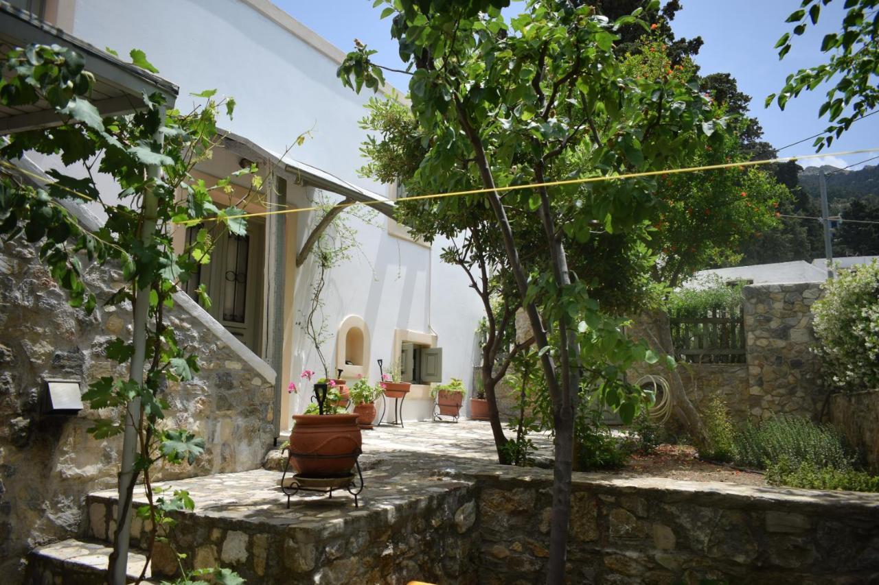 Παραδοσιακό Σπίτι Villa Asfendiou Buitenkant foto